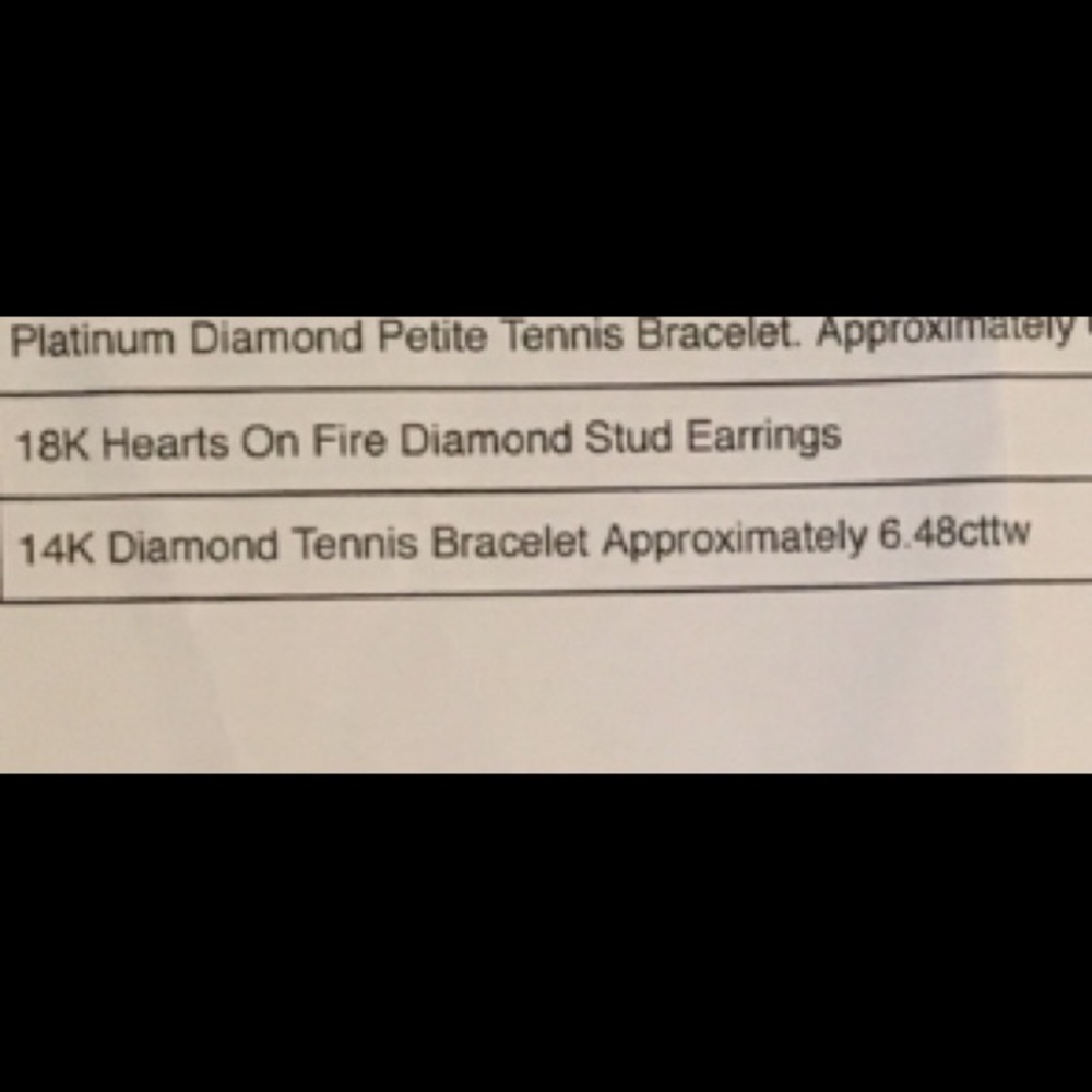 Diamond & White Gold Tennis Bracelet - Picture 6 of 8